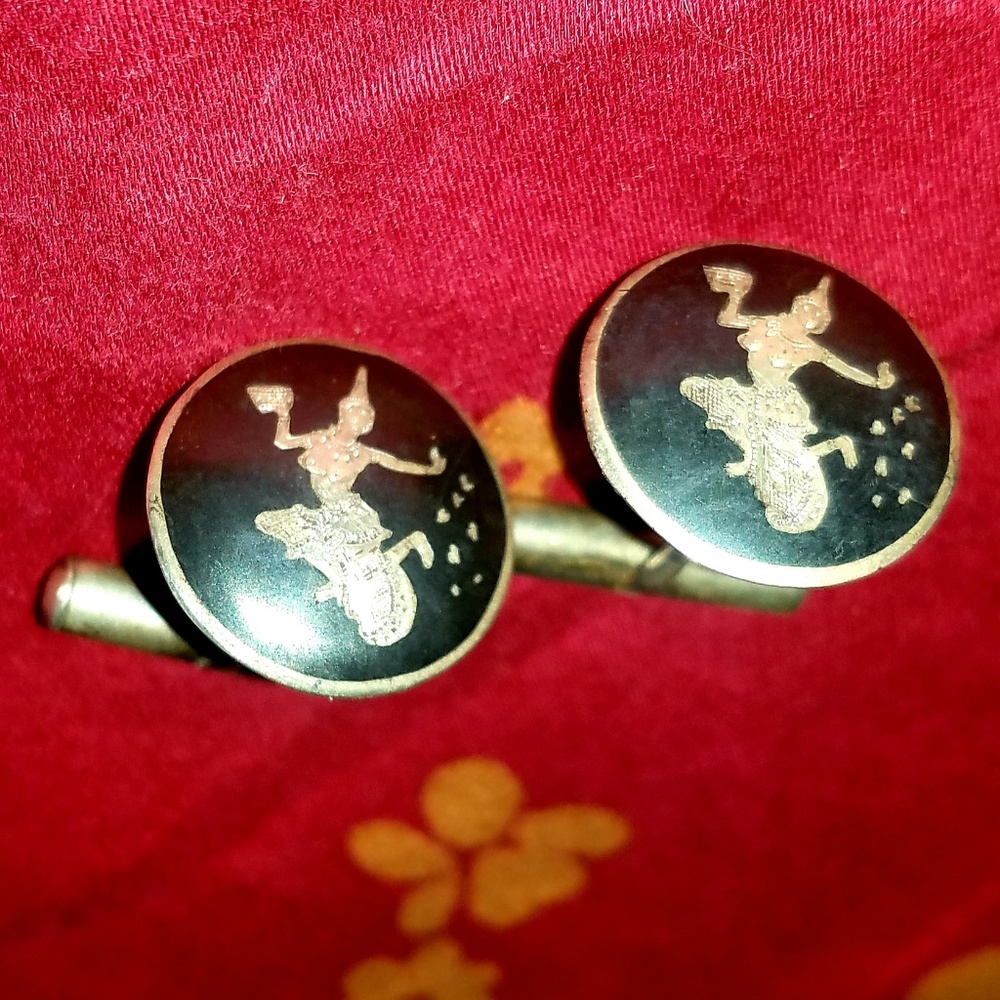 Vintage stamped Siam Silver cufflinks
